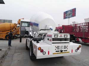 老司機(jī)強(qiáng)調(diào)的自上料攪拌車選用依據(jù)，少一個(gè)都不行