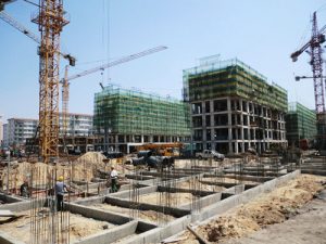 醒醒吧，混凝土價(jià)格暴漲，自上料攪拌車才是你的工程良配！