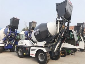 自上料攪拌車：一天產(chǎn)能幾百方，這就是中國(guó)速度